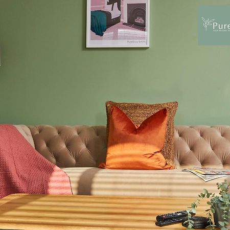 Superb House Manchester Near Etihad With Free Parking Sleeps 8 Esterno foto