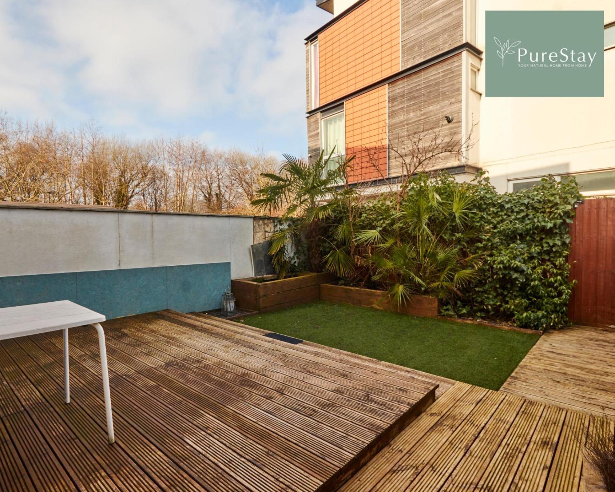 Superb House Manchester Near Etihad With Free Parking Sleeps 8 Esterno foto
