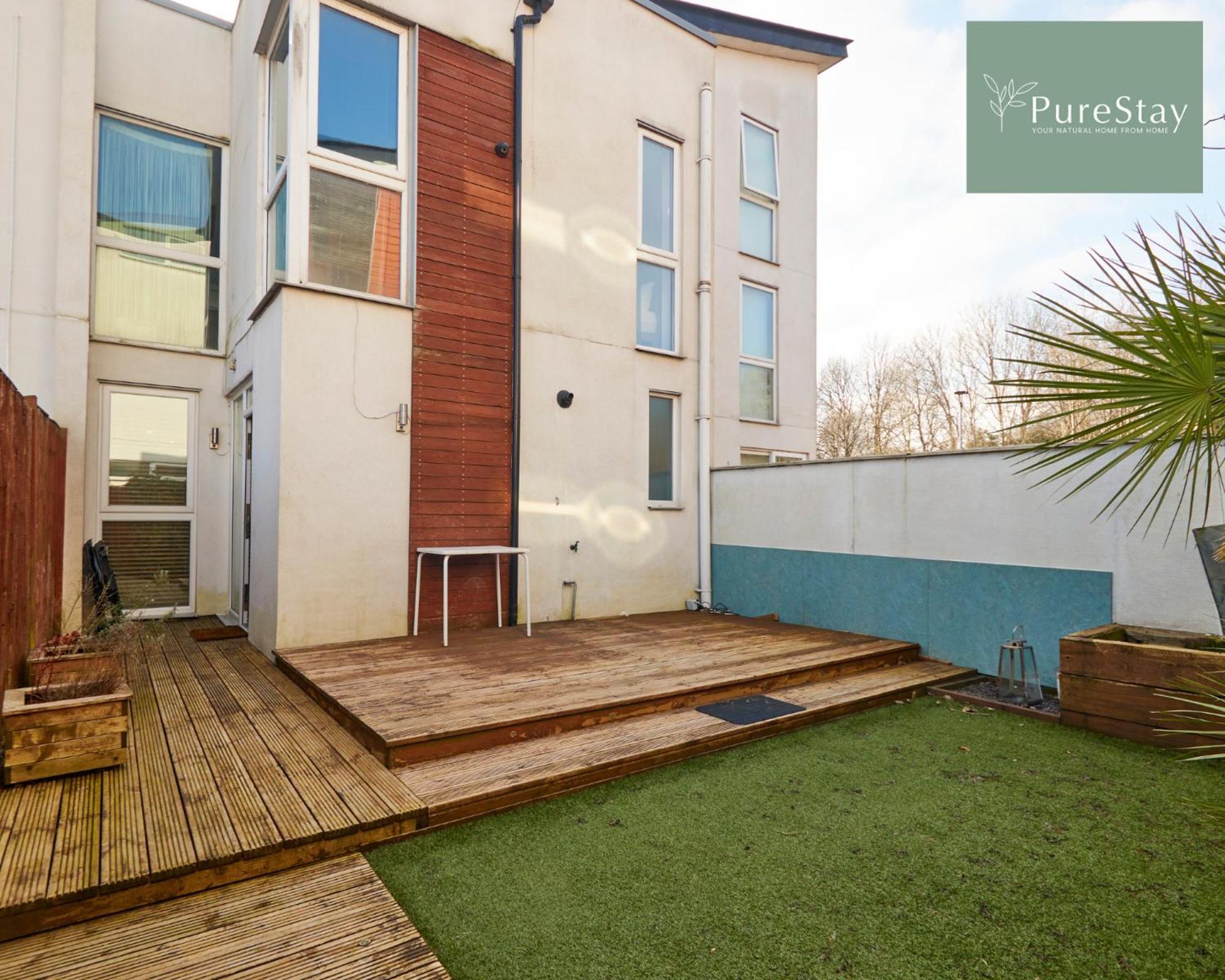 Superb House Manchester Near Etihad With Free Parking Sleeps 8 Esterno foto