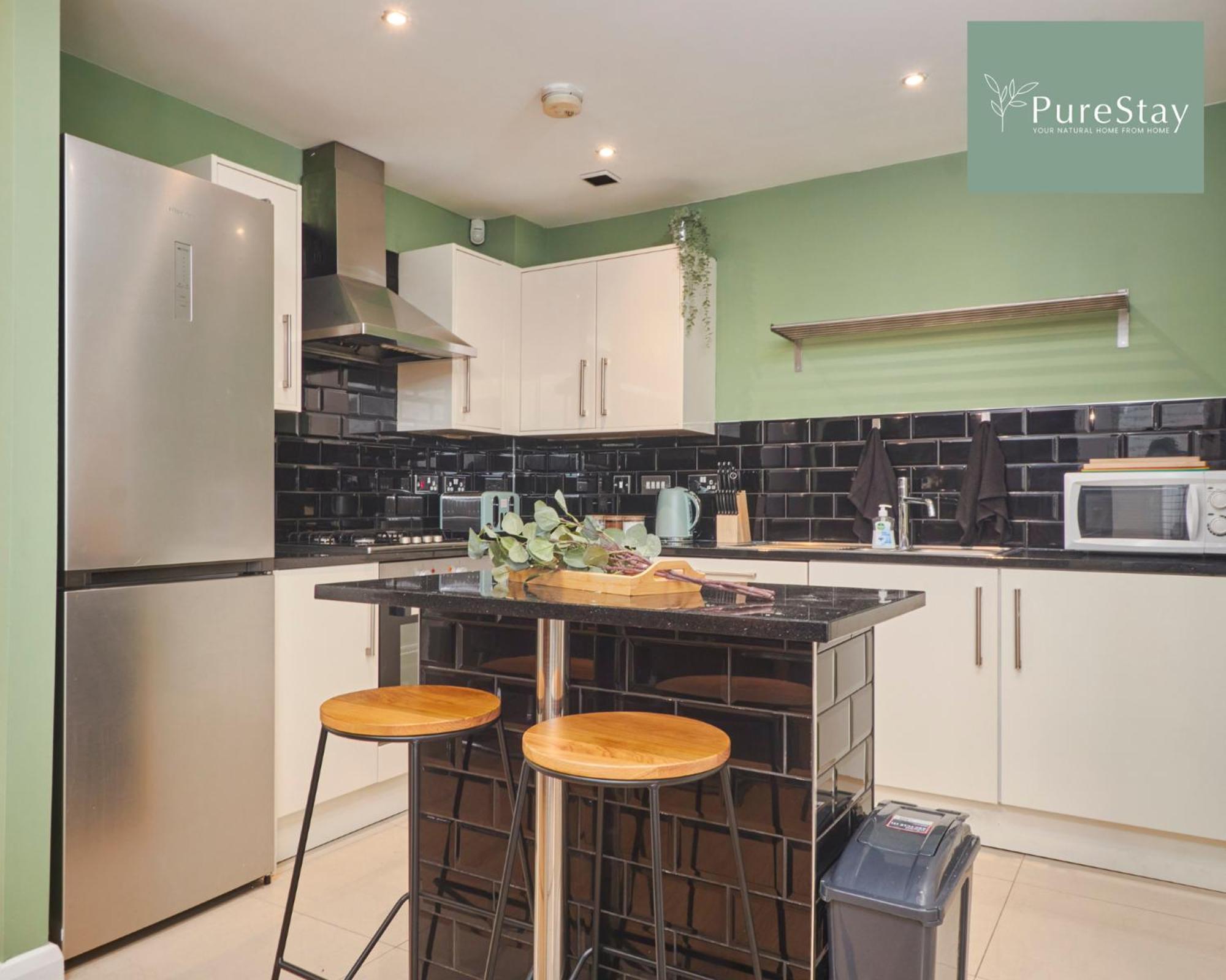 Superb House Manchester Near Etihad With Free Parking Sleeps 8 Esterno foto