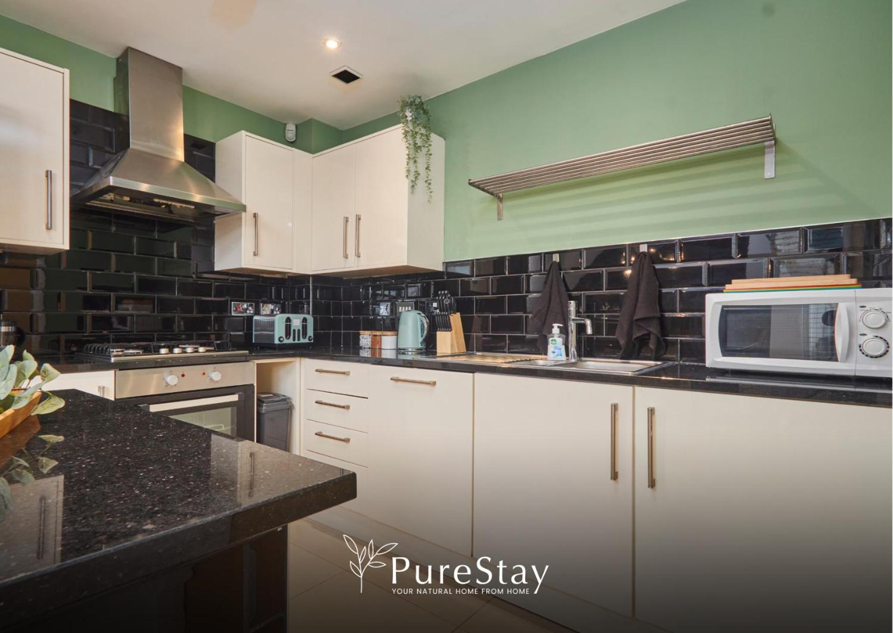 Superb House Manchester Near Etihad With Free Parking Sleeps 8 Esterno foto